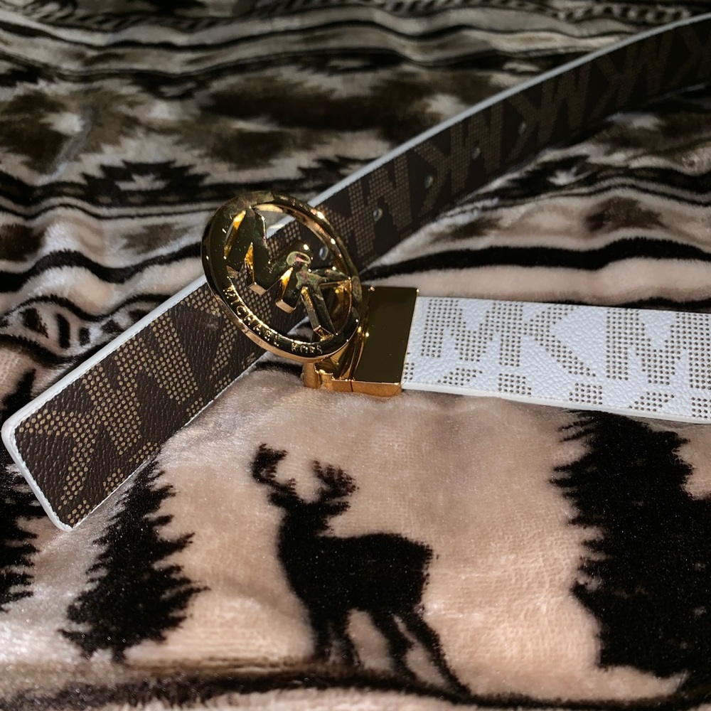 Michael Korda reversible belt